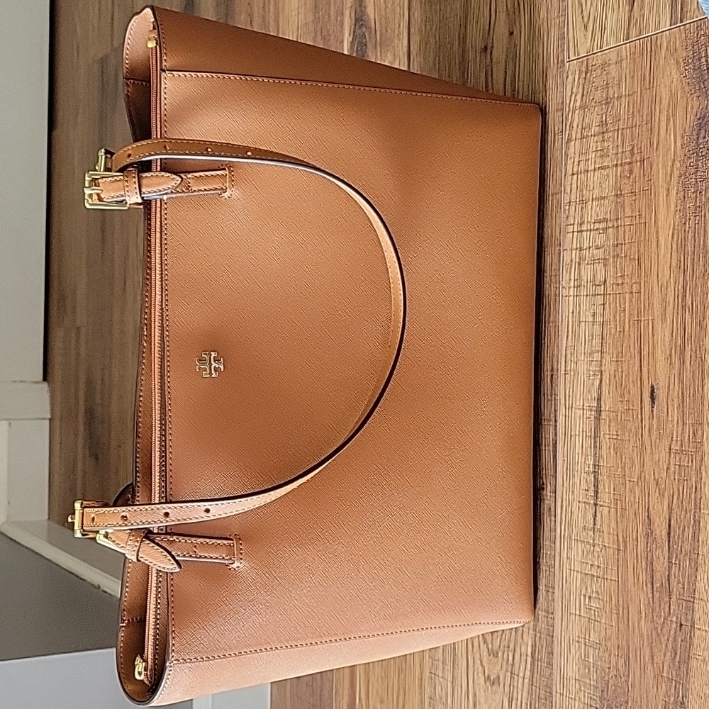 Tory Burch set - Picture 7 of 11